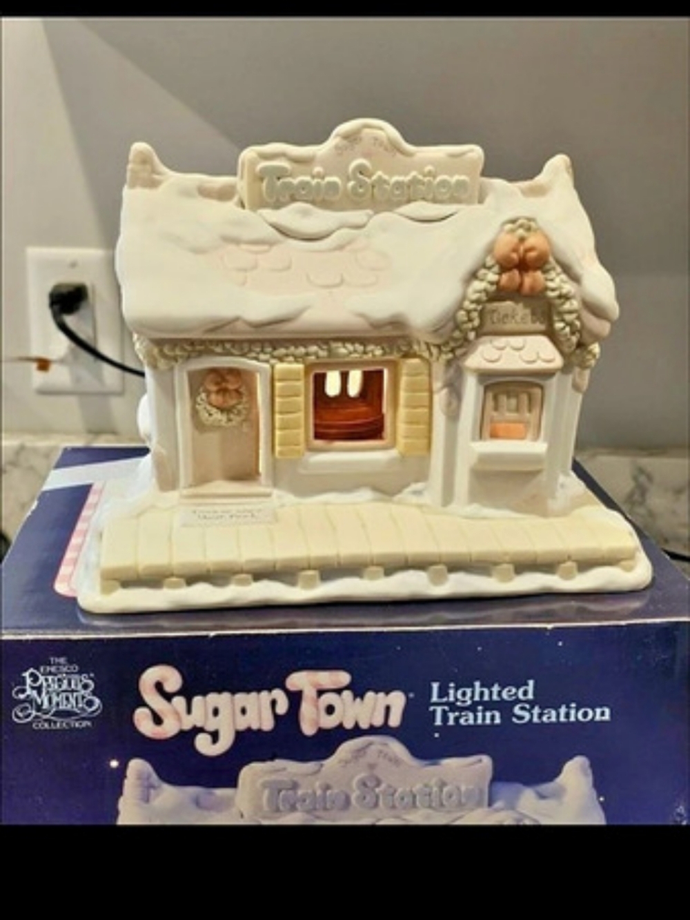 Sugar Town Lighted Train Station Lighted Holiday Decor *No BULB*